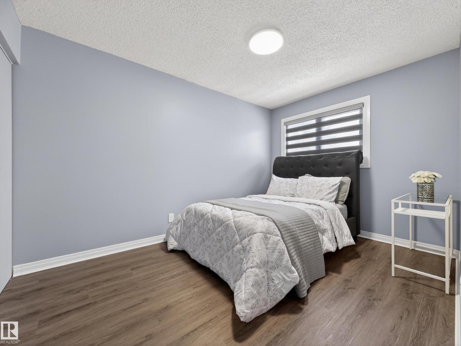 18F CALLINGWOOD CO NW, Edmonton