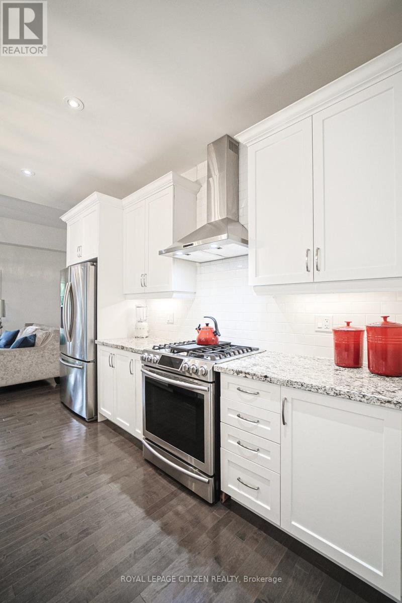 19 WESTMOUNT DRIVE - 11