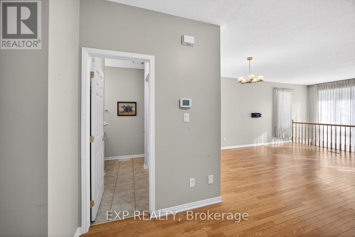 215 CAIRNSMORE CIRCLE - 22