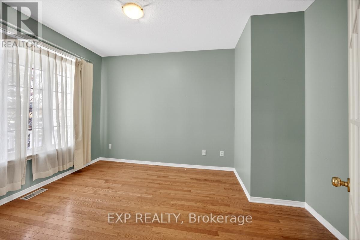 215 CAIRNSMORE CIRCLE - 5