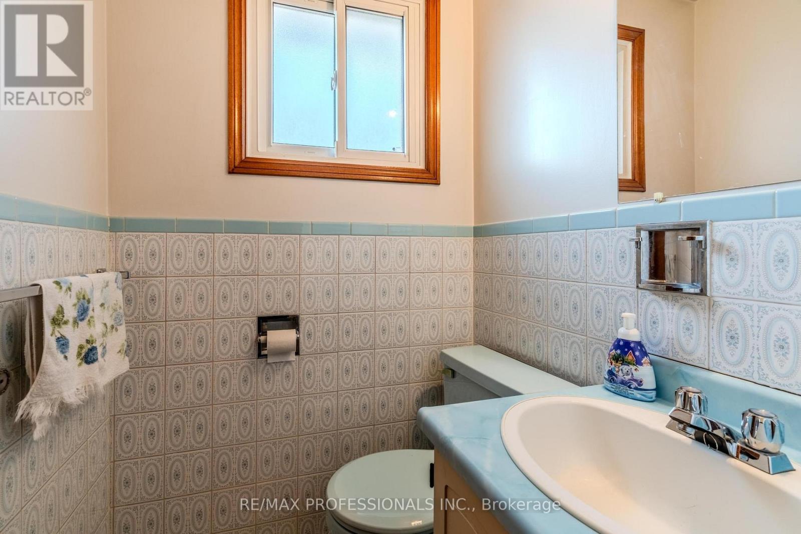 45 CHARTWELL ROAD - 16