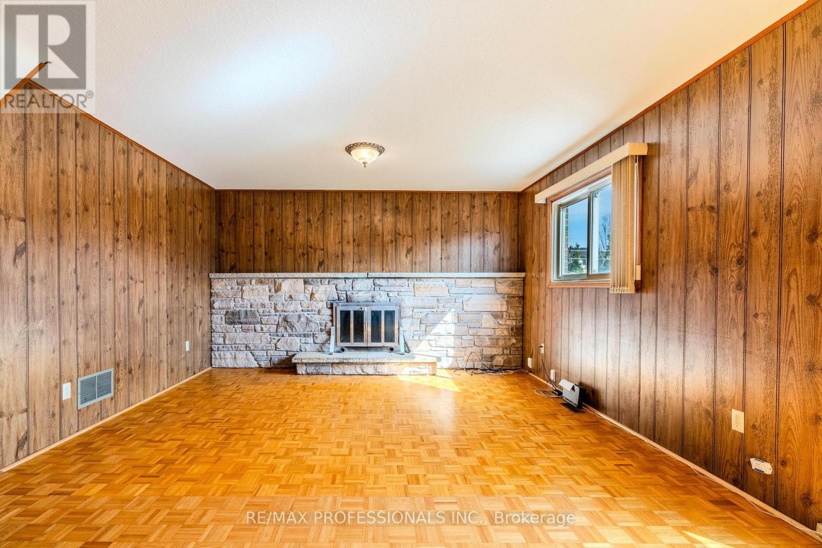 45 CHARTWELL ROAD - 23
