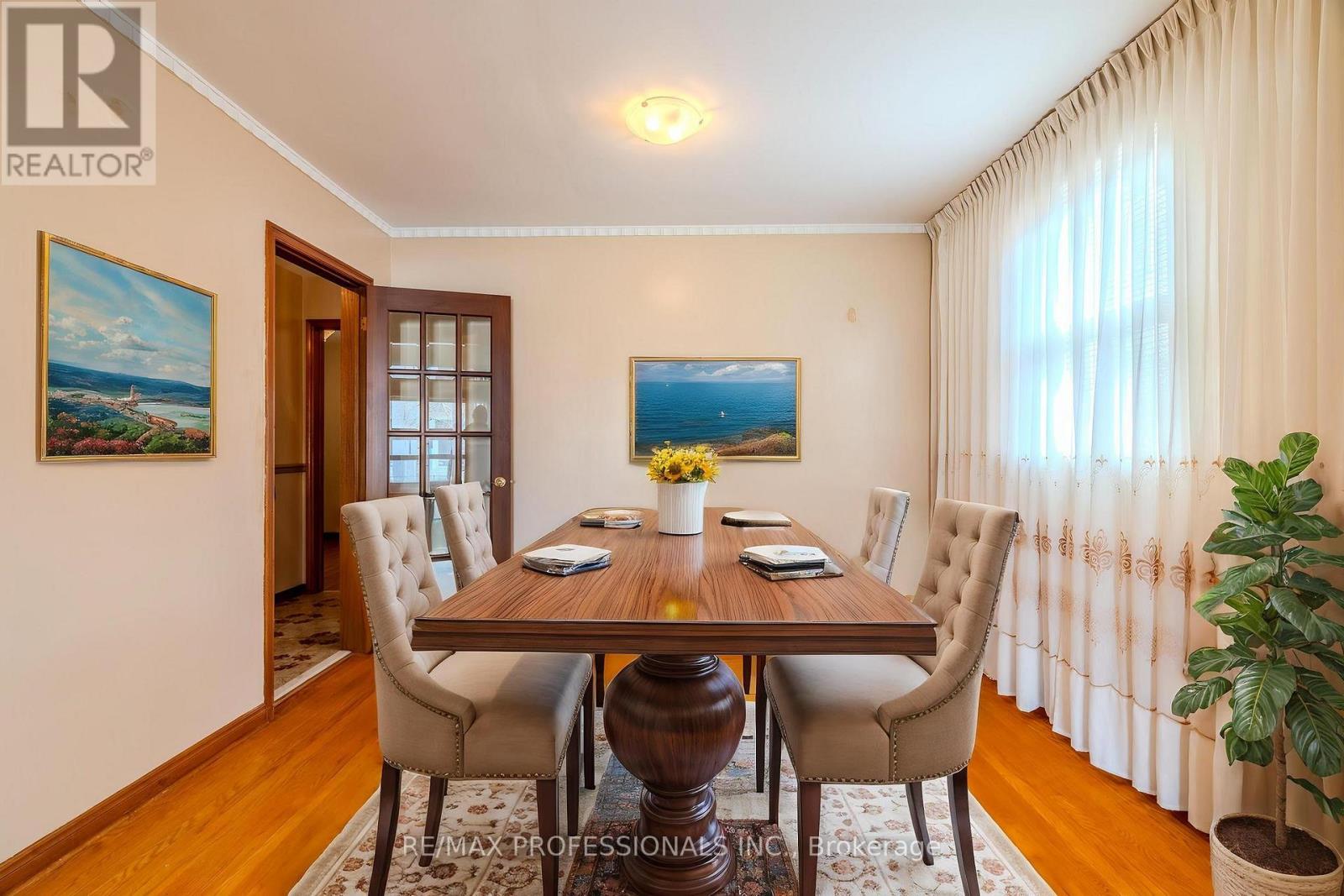 45 CHARTWELL ROAD - 32