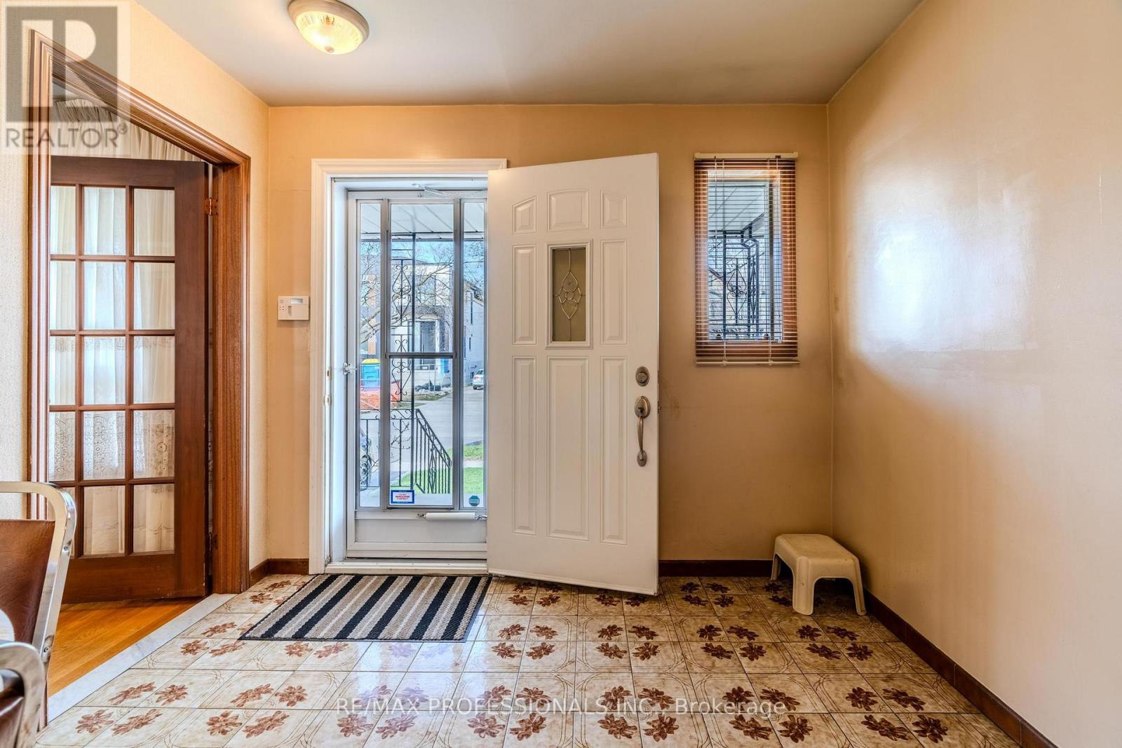 45 CHARTWELL ROAD - 8