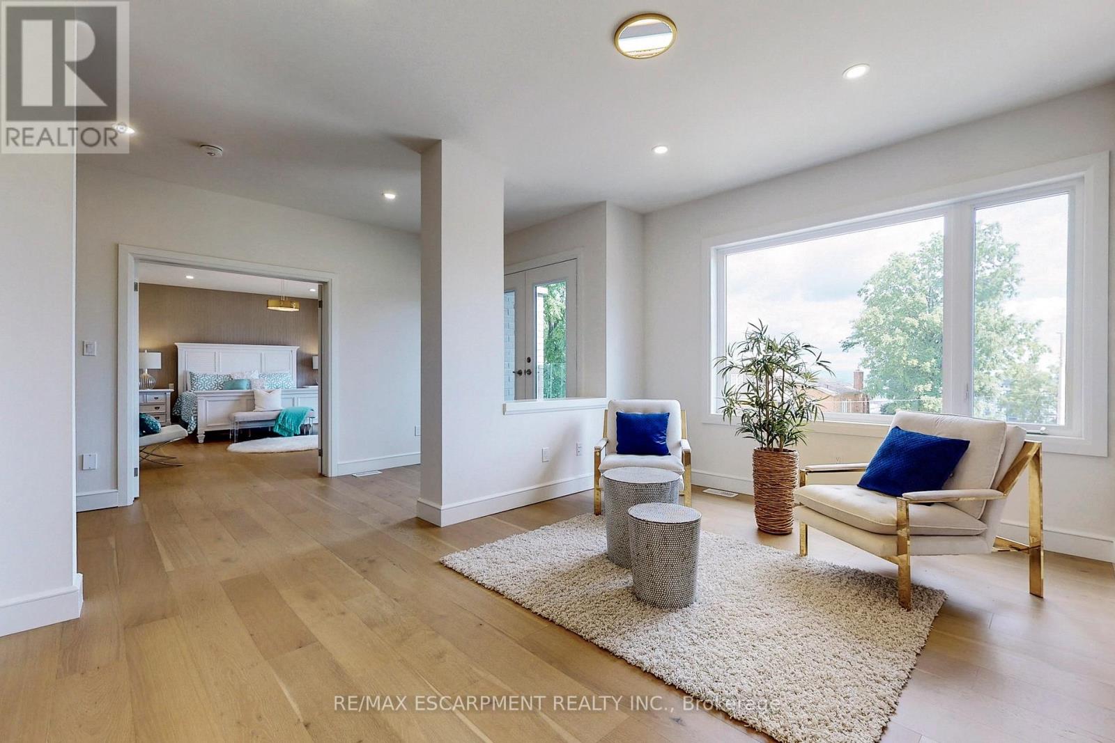 49 ROSELAWN AVENUE - 24