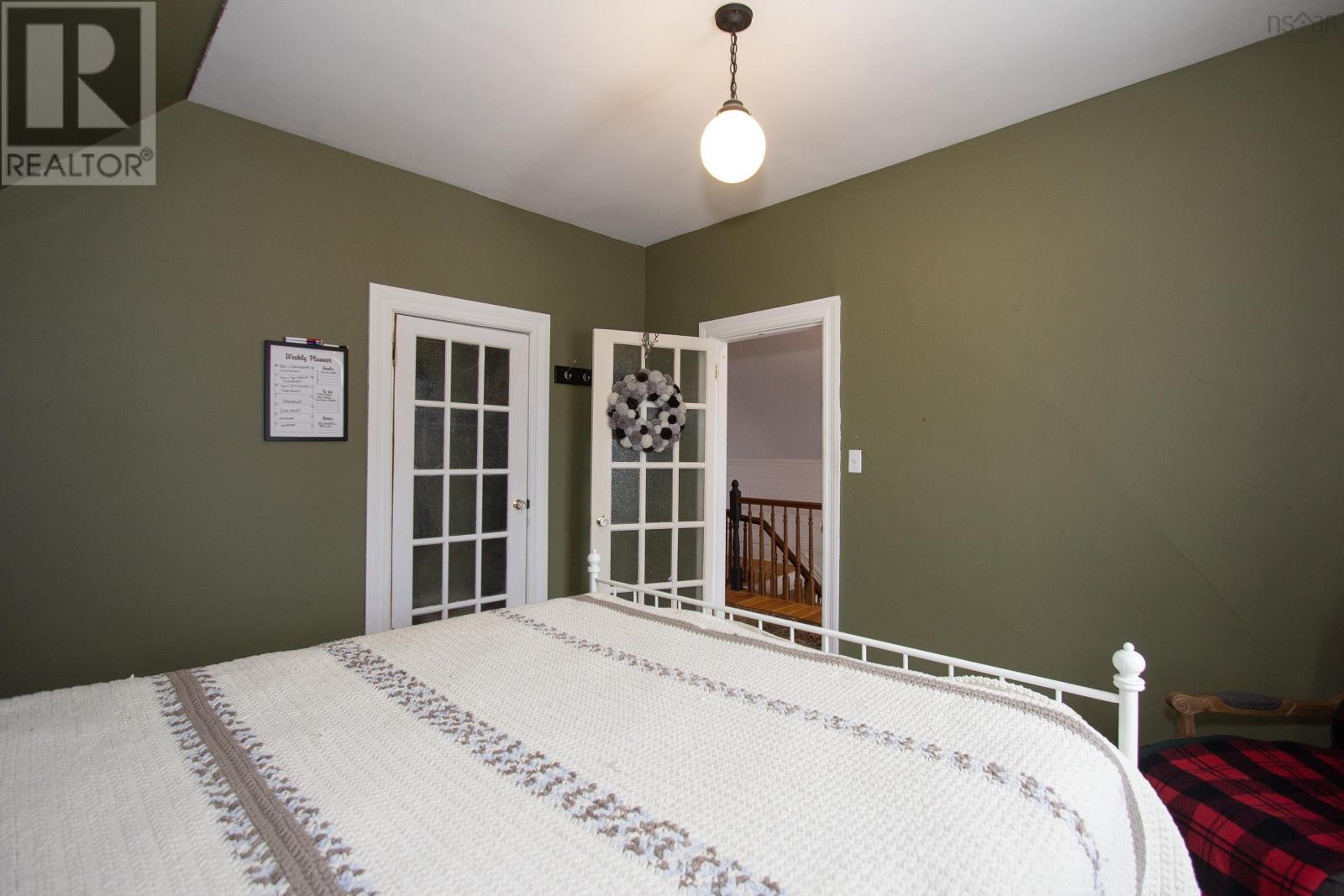 Property 35 of 50 of 340 Foundry Street