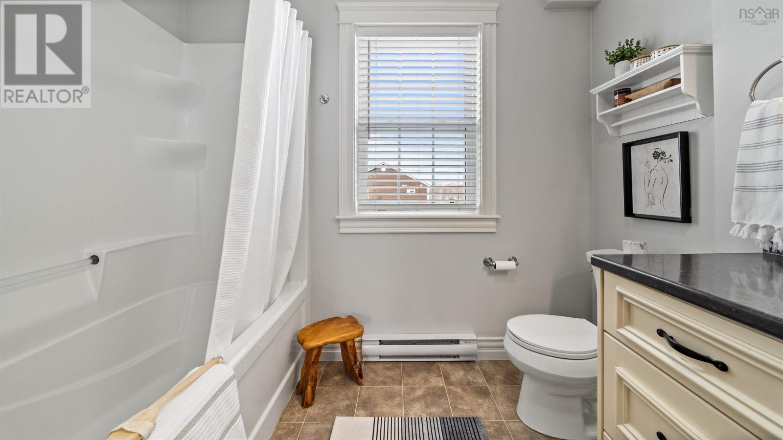 Property 22 of 44 of 113 Pleasant Street