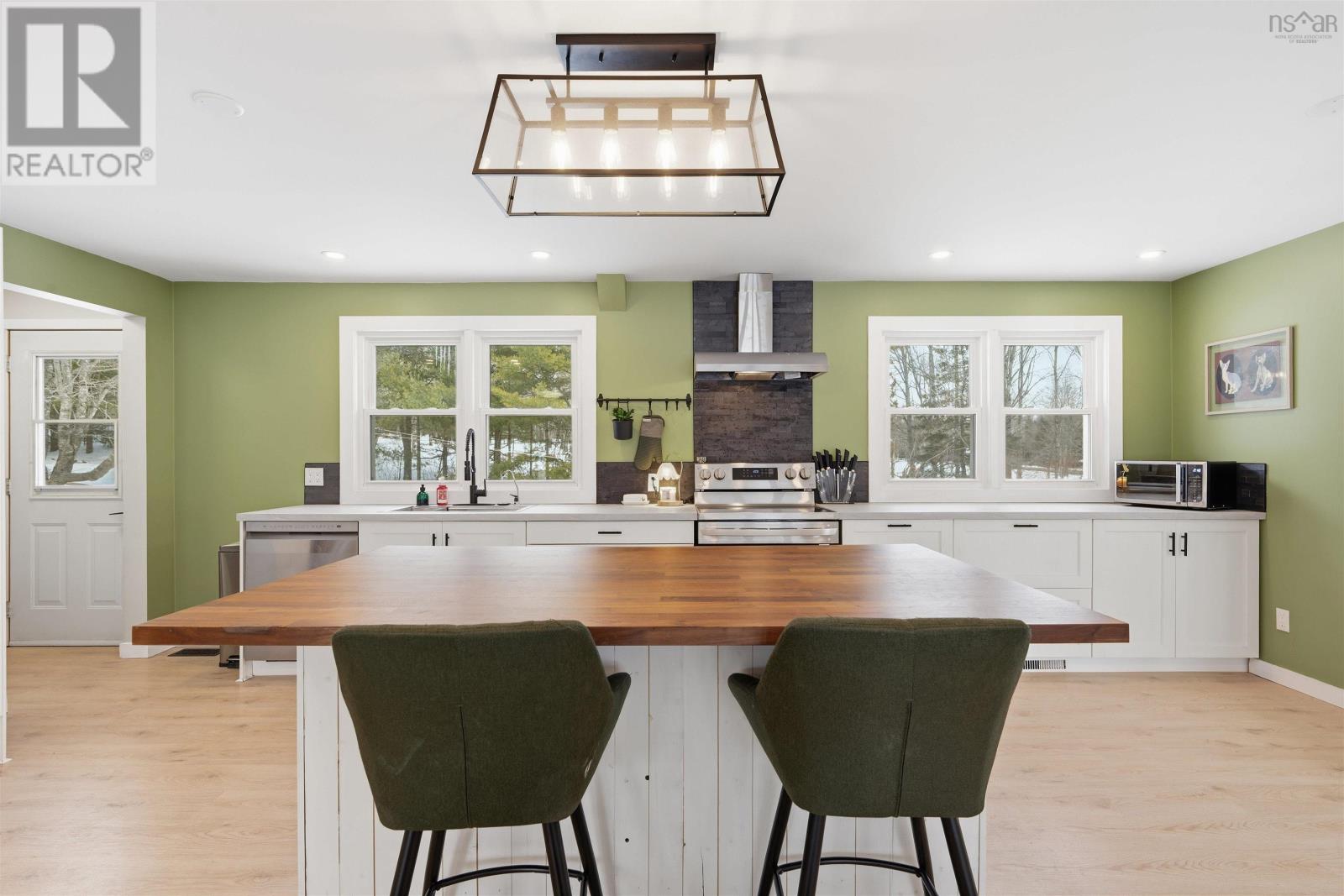 Property 14 of 50 of 5 Tower View Road