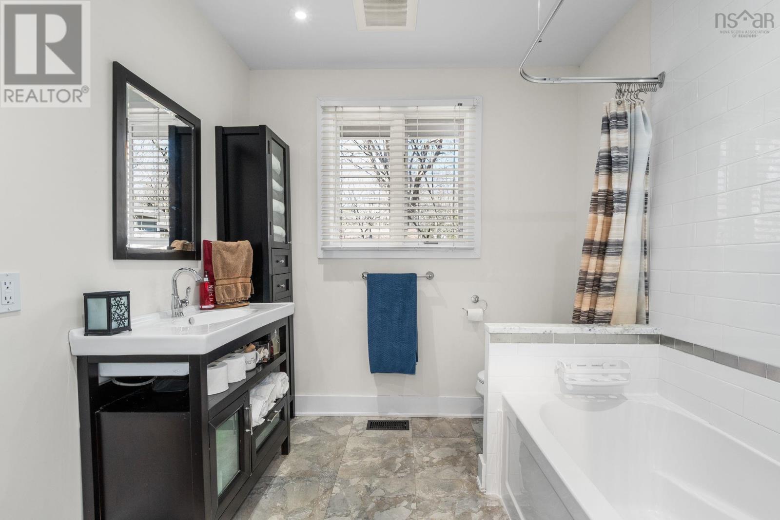 Property 17 of 35 of 9 Campbell Drive