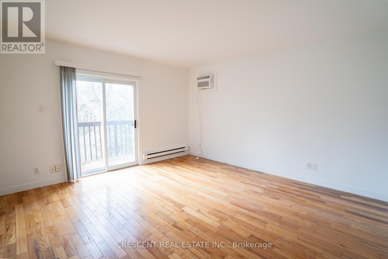 520 PRINCE EDWARD DRIVE N - 23