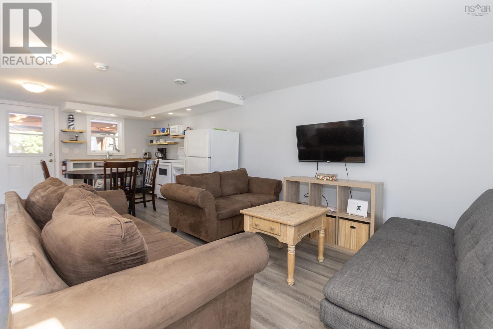 Property 13 of 27 of 193 Jackson Point Road