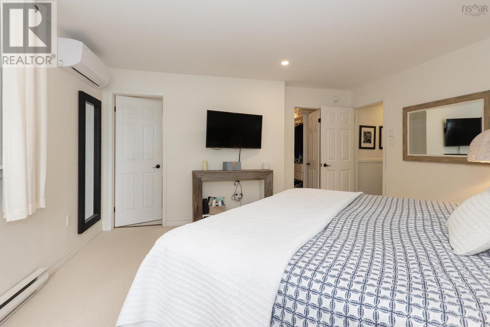 Property 27 of 50 of 53 Leonard Drive