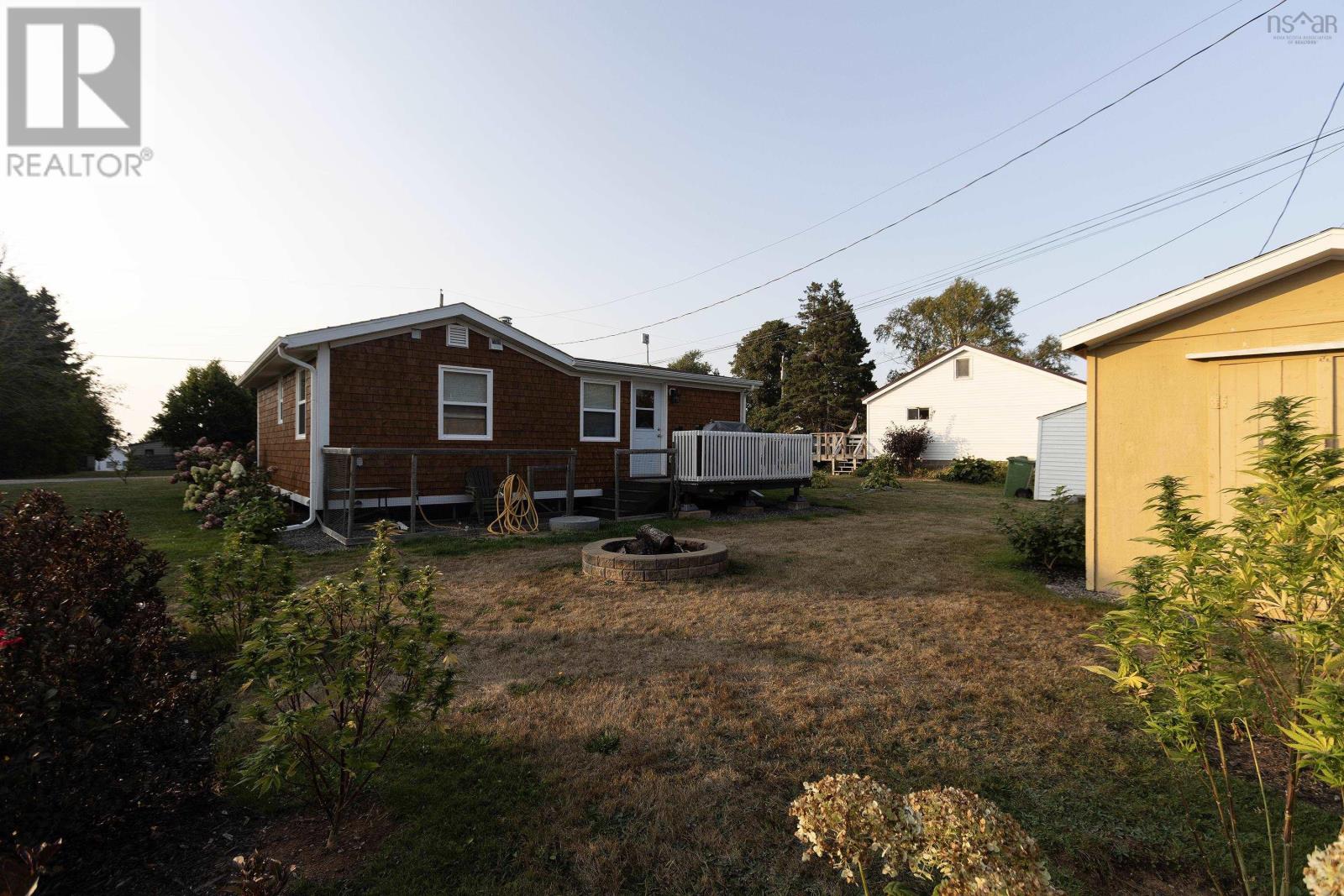 Property 24 of 27 of 193 Jackson Point Road