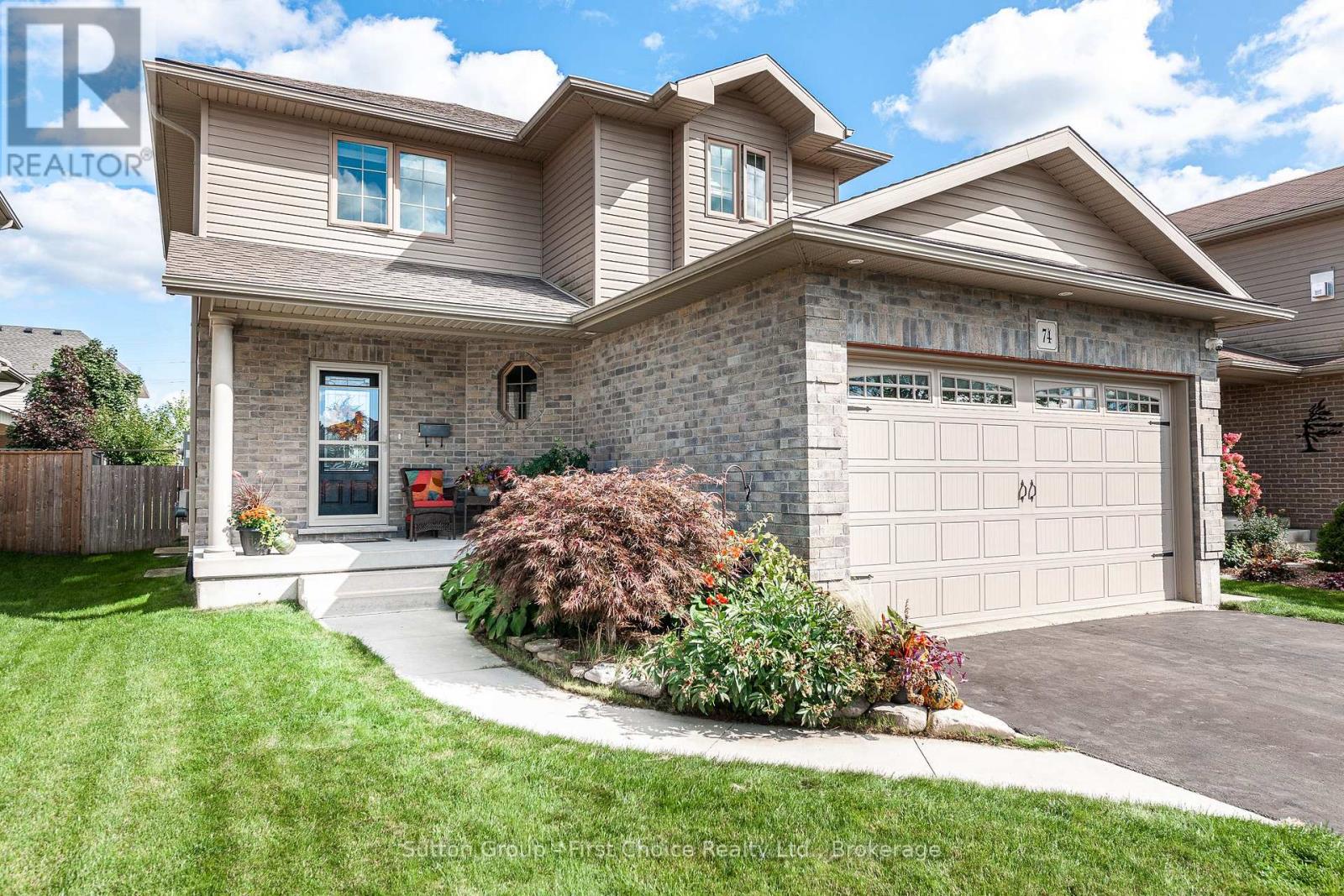 74 RUTHERFORD DRIVE - 1