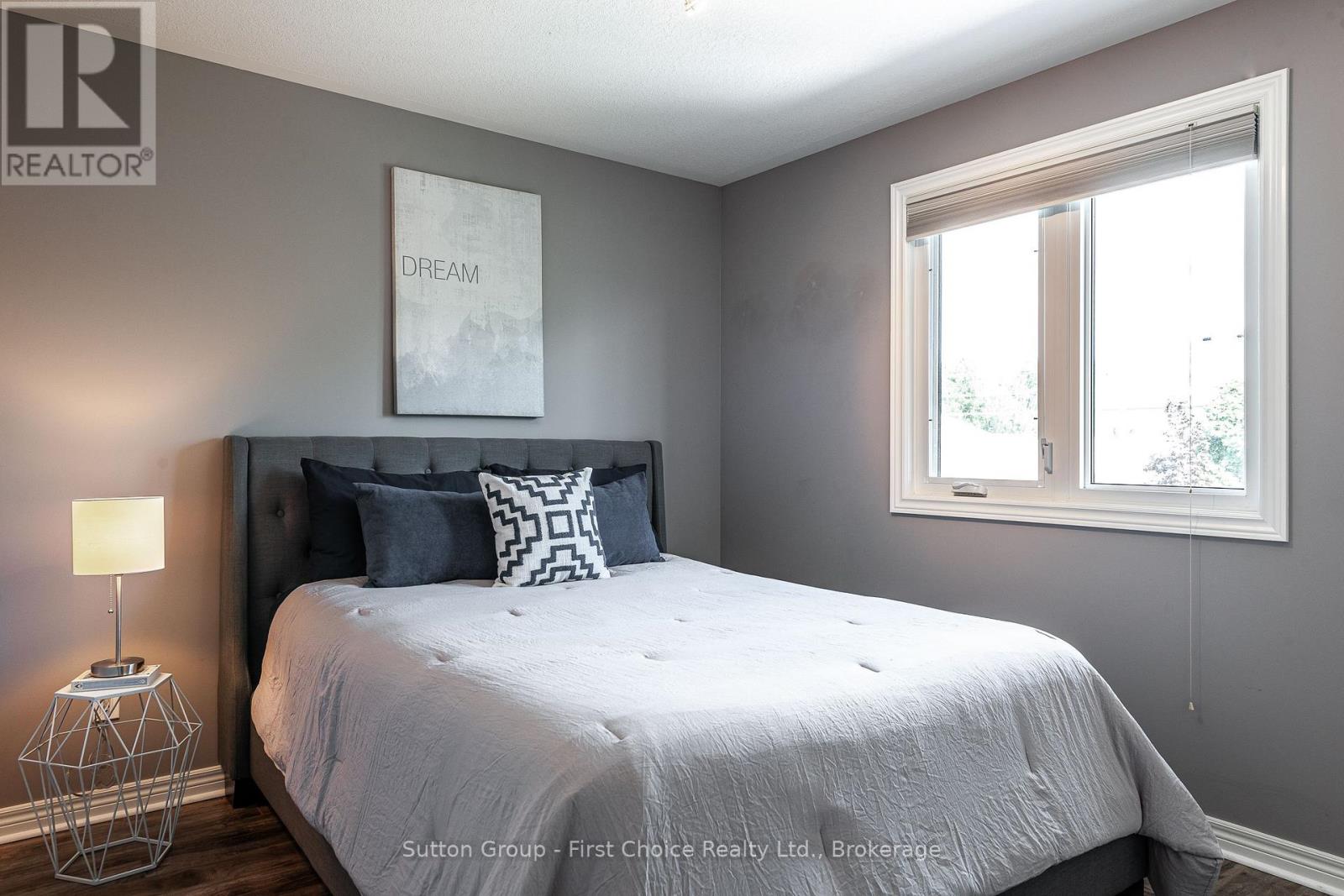 74 RUTHERFORD DRIVE - 29