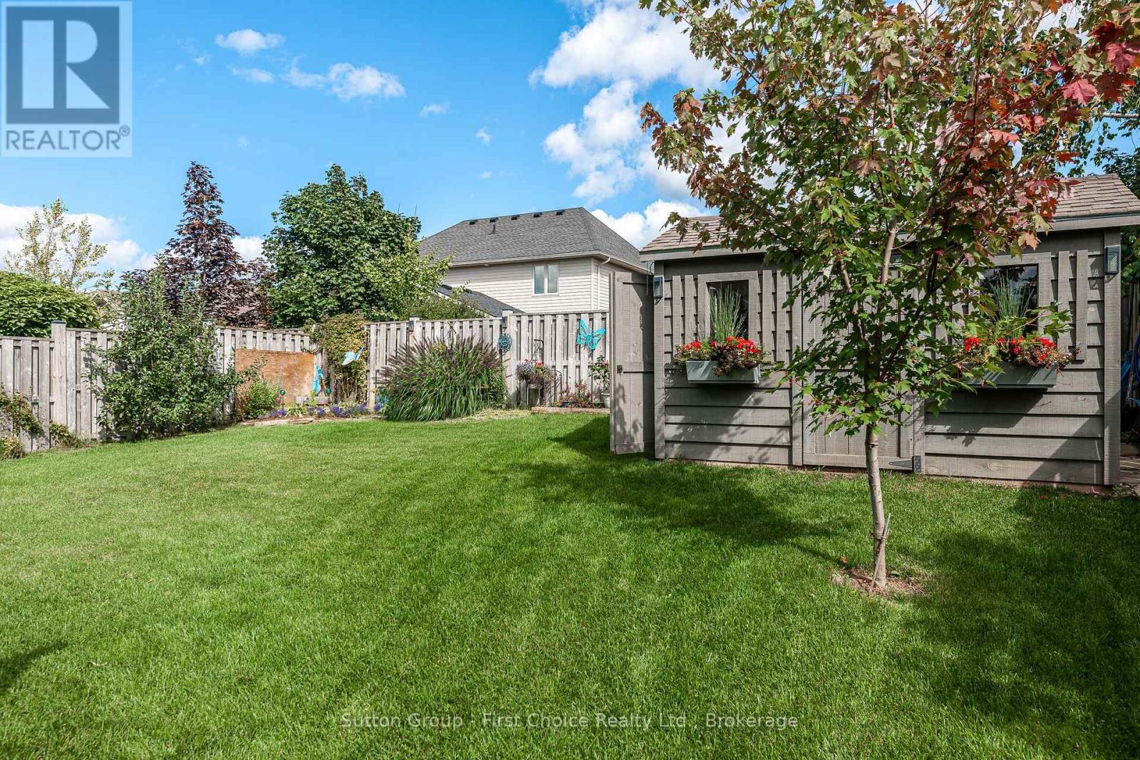 74 RUTHERFORD DRIVE - 40
