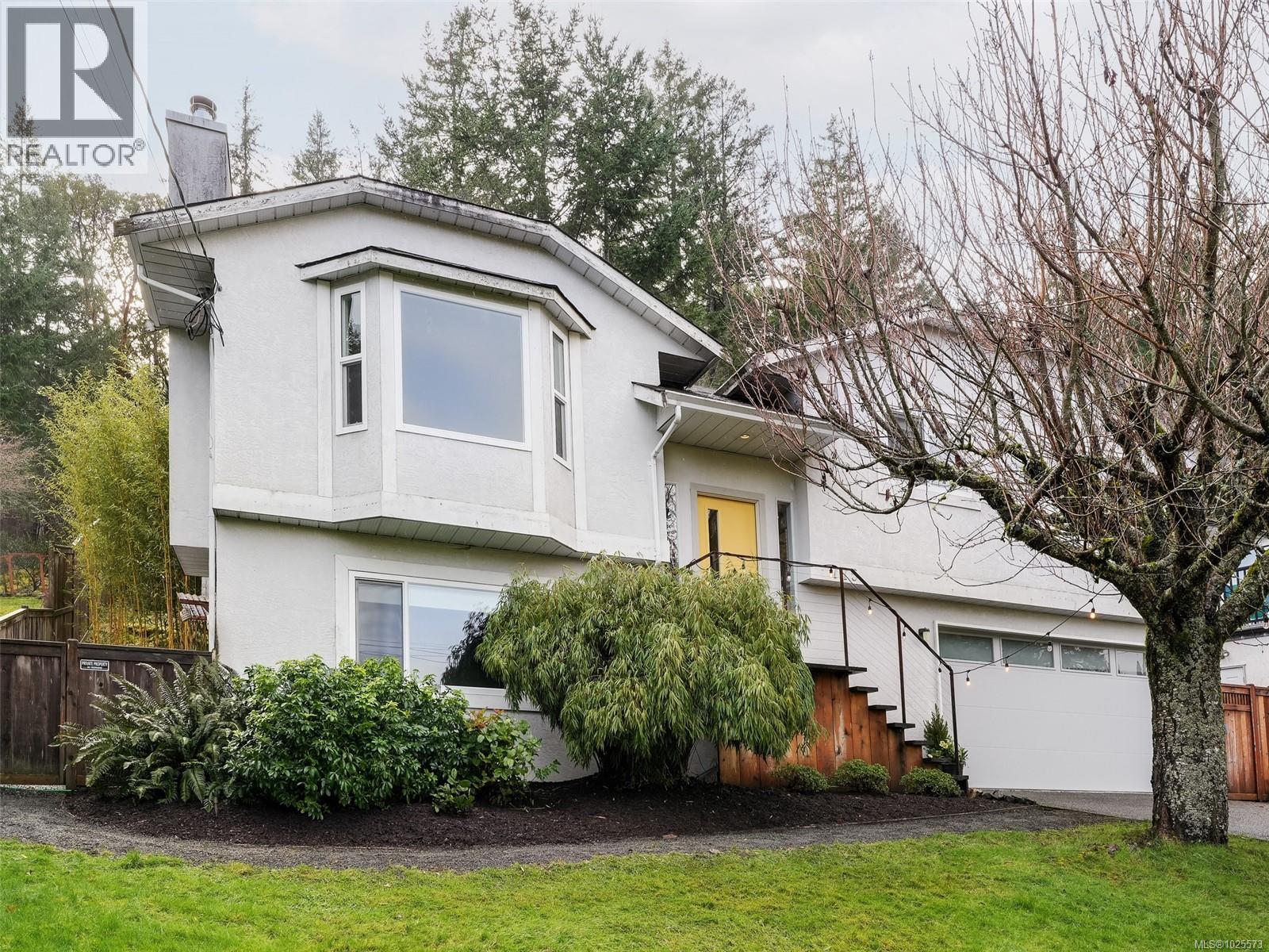 775 Drummond Way, Colwood