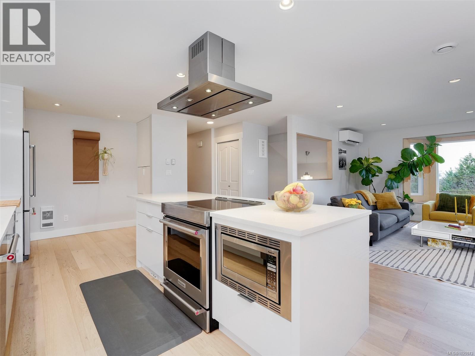 775 Drummond Way, Colwood