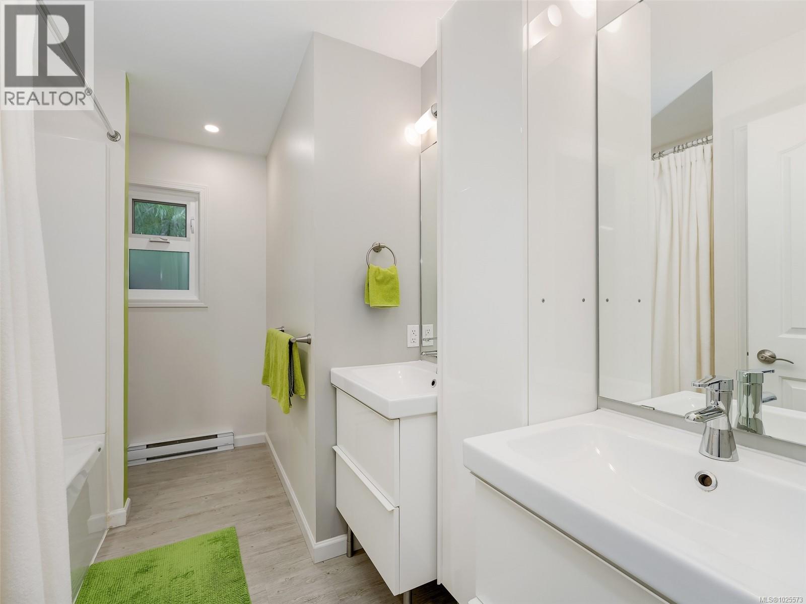 775 Drummond Way, Colwood