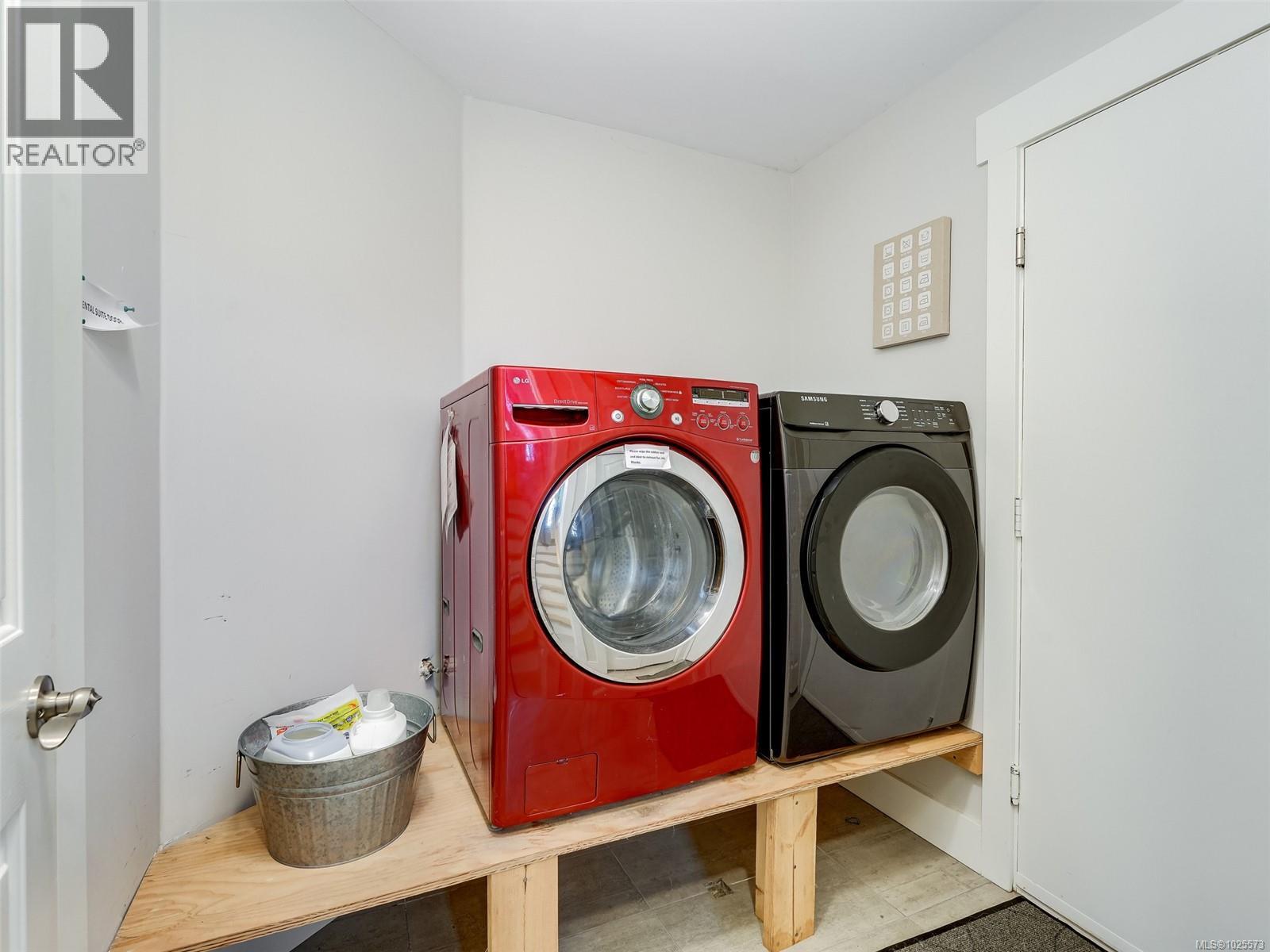 775 Drummond Way, Colwood