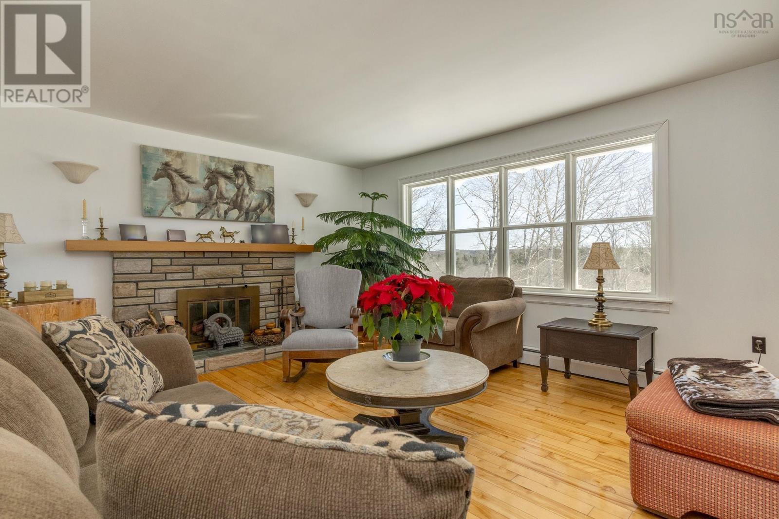 Property 17 of 50 of 8 Arabian Lane