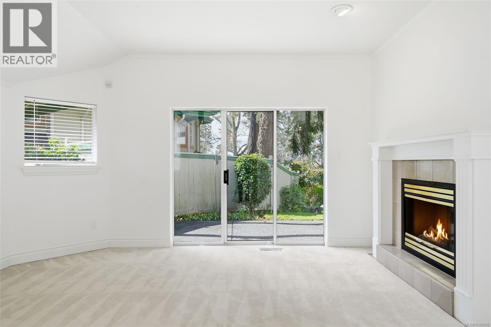 7 520 Marsett Place, Saanich