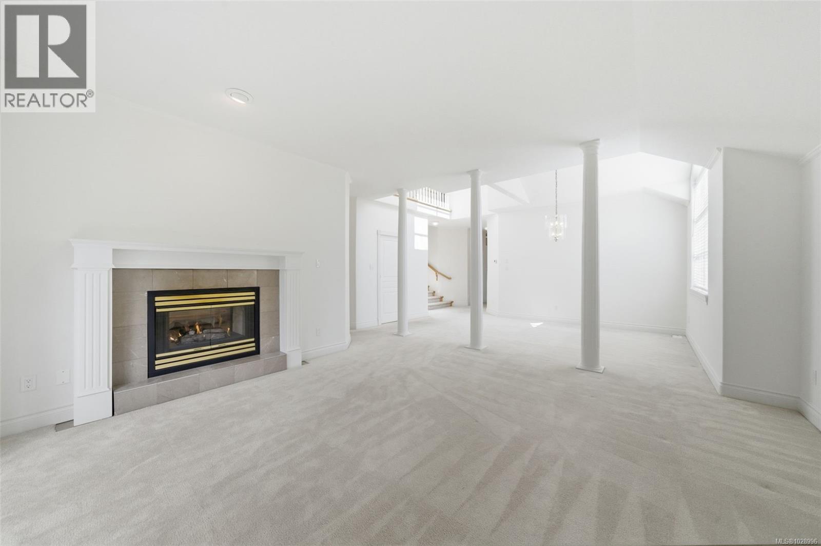 7 520 Marsett Place, Saanich