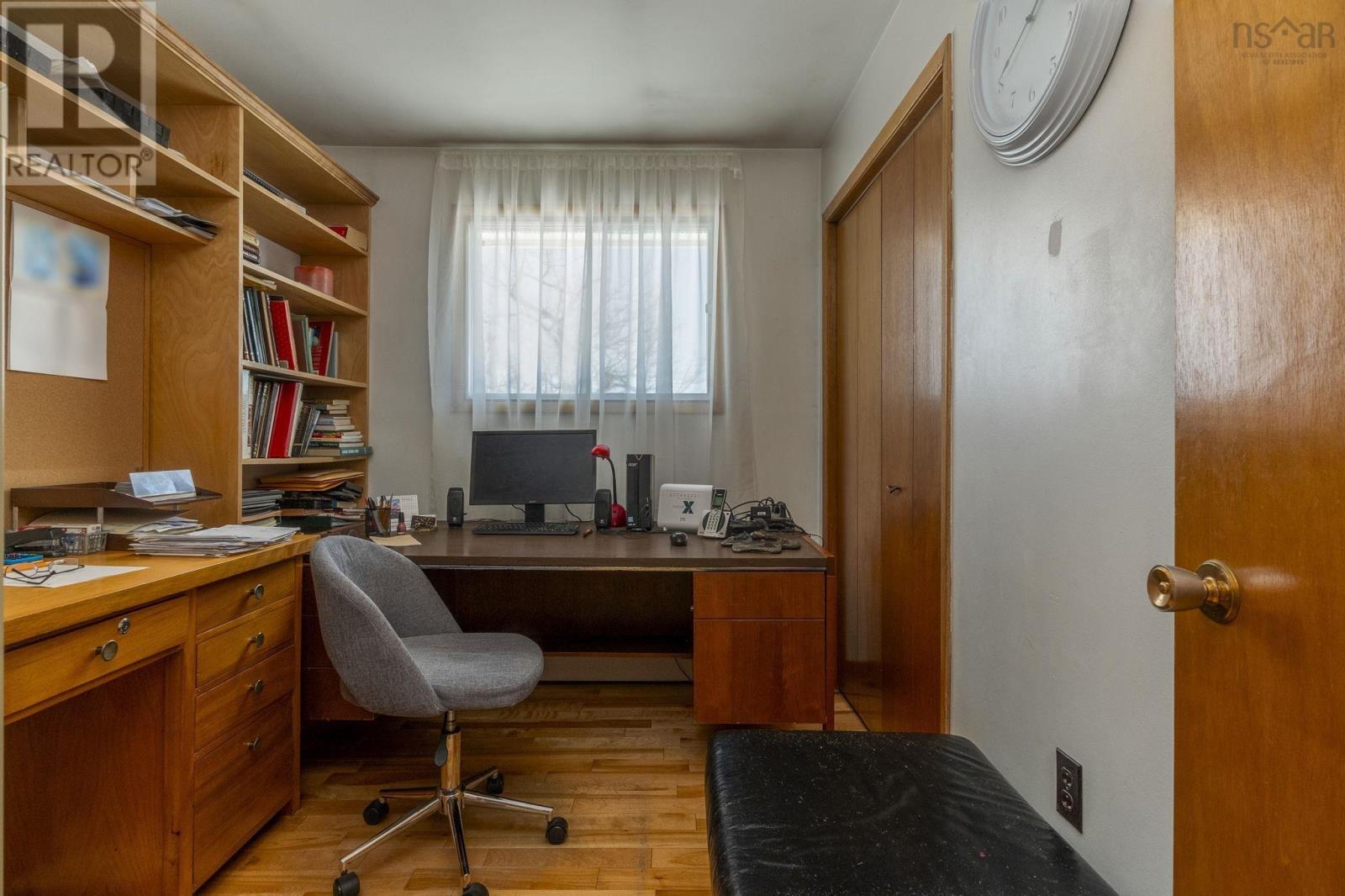 Property 32 of 50 of 8 Arabian Lane