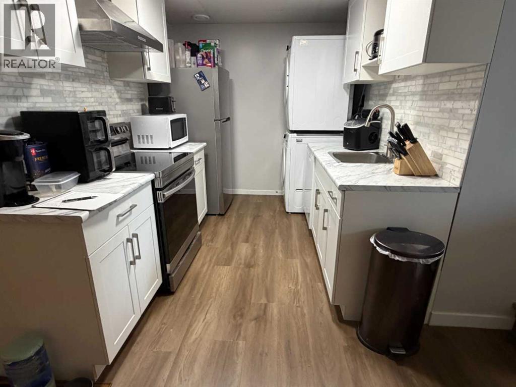 70 Peigan Court W - 27