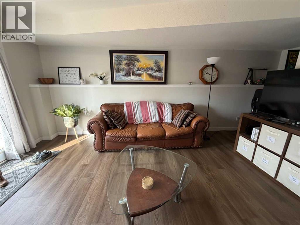 70 Peigan Court W - 22
