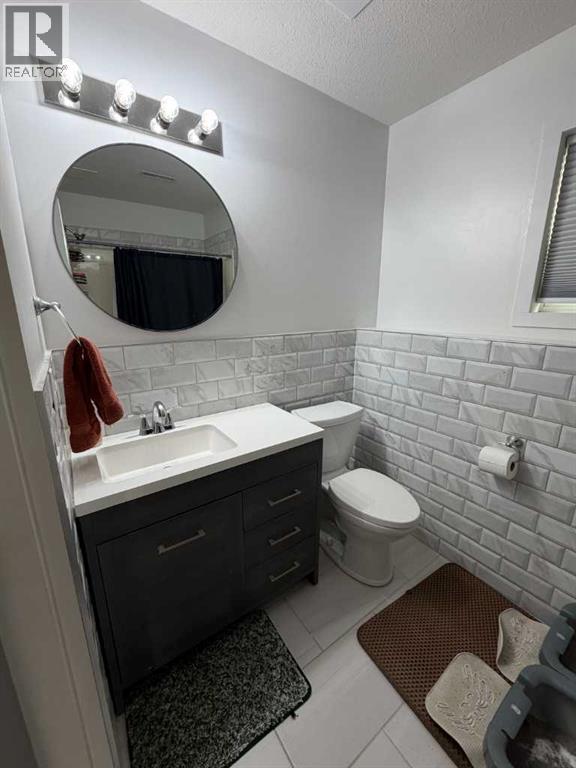 70 Peigan Court W - 35