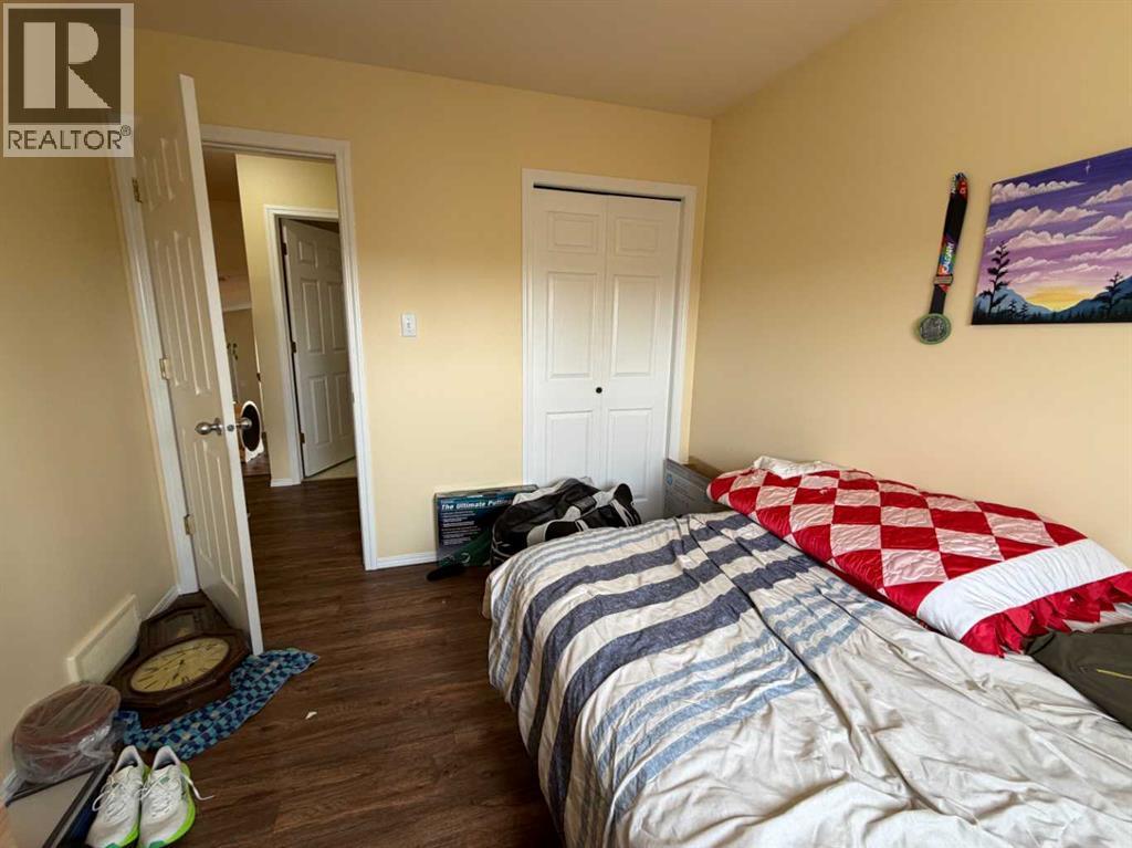 70 Peigan Court W - 13