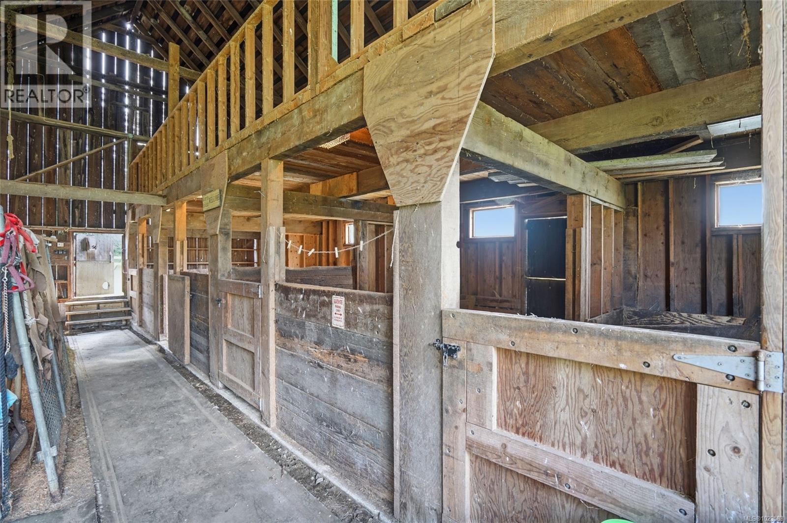 5430 Matson Rd, Ladysmith