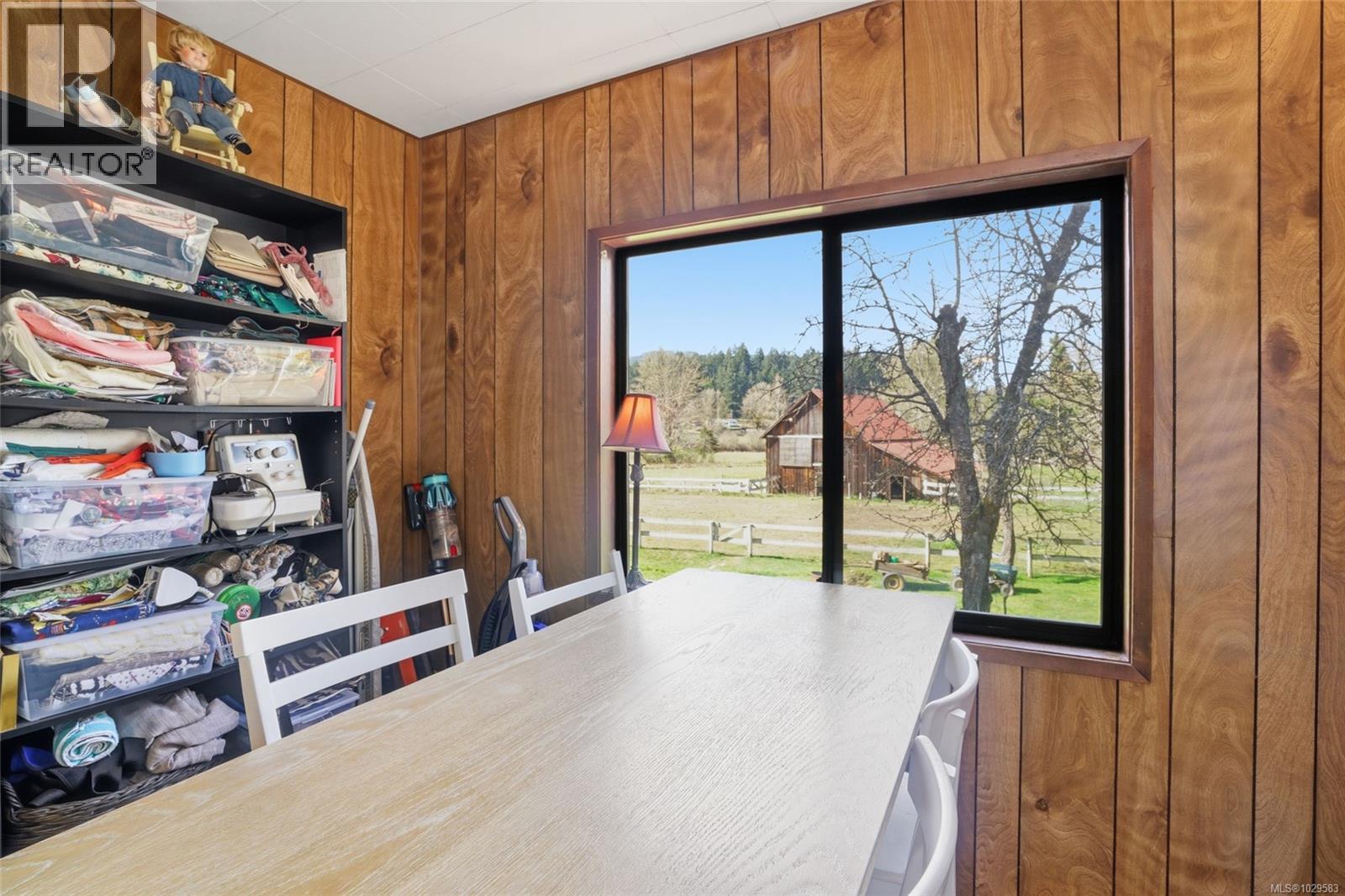 5430 Matson Rd, Ladysmith