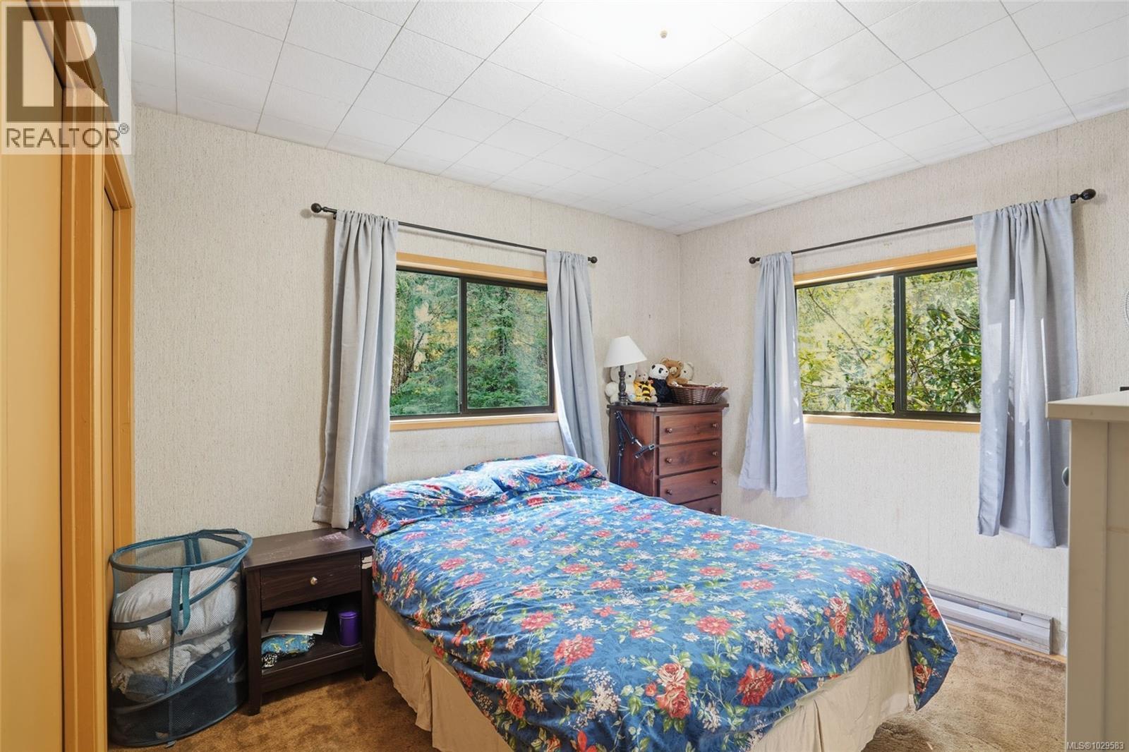 5430 Matson Rd, Ladysmith