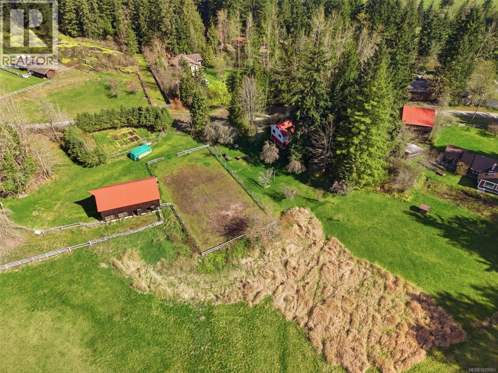 5430 Matson Rd, Ladysmith