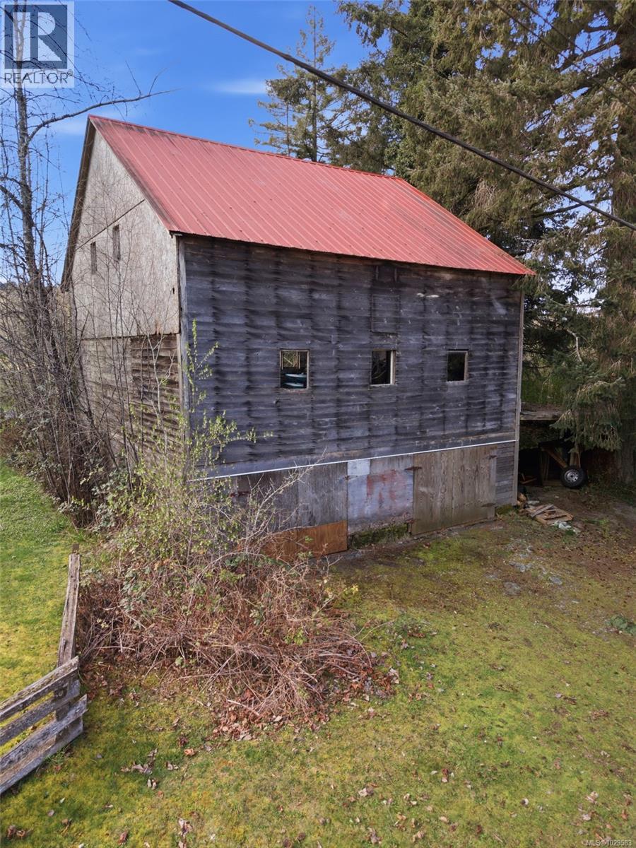 5430 Matson Rd, Ladysmith