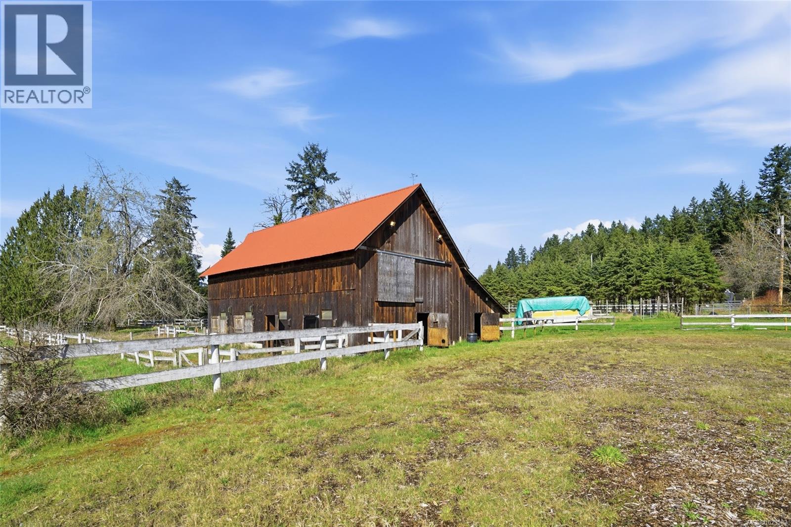 5430 Matson Rd, Ladysmith