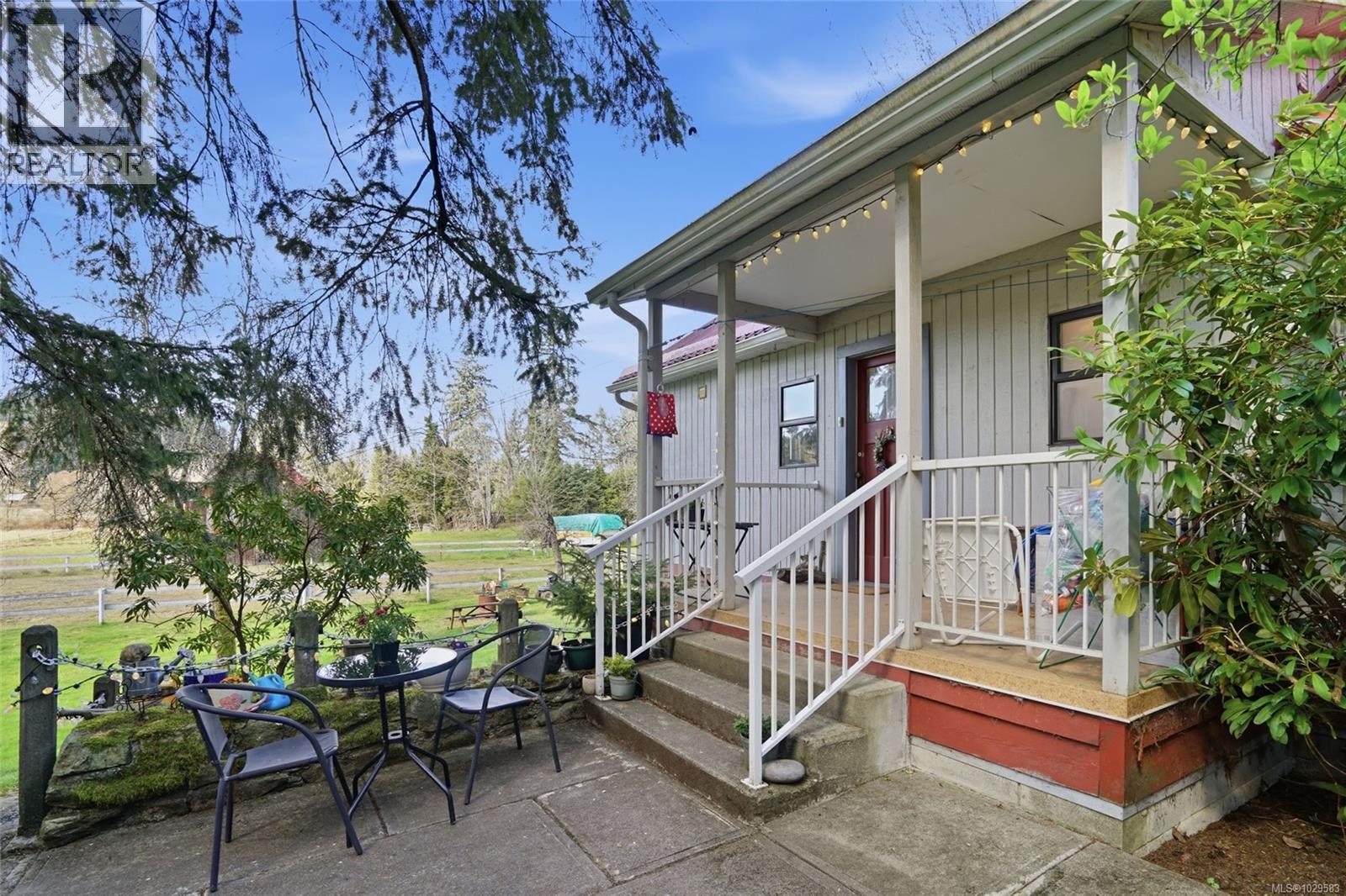 5430 Matson Rd, Ladysmith