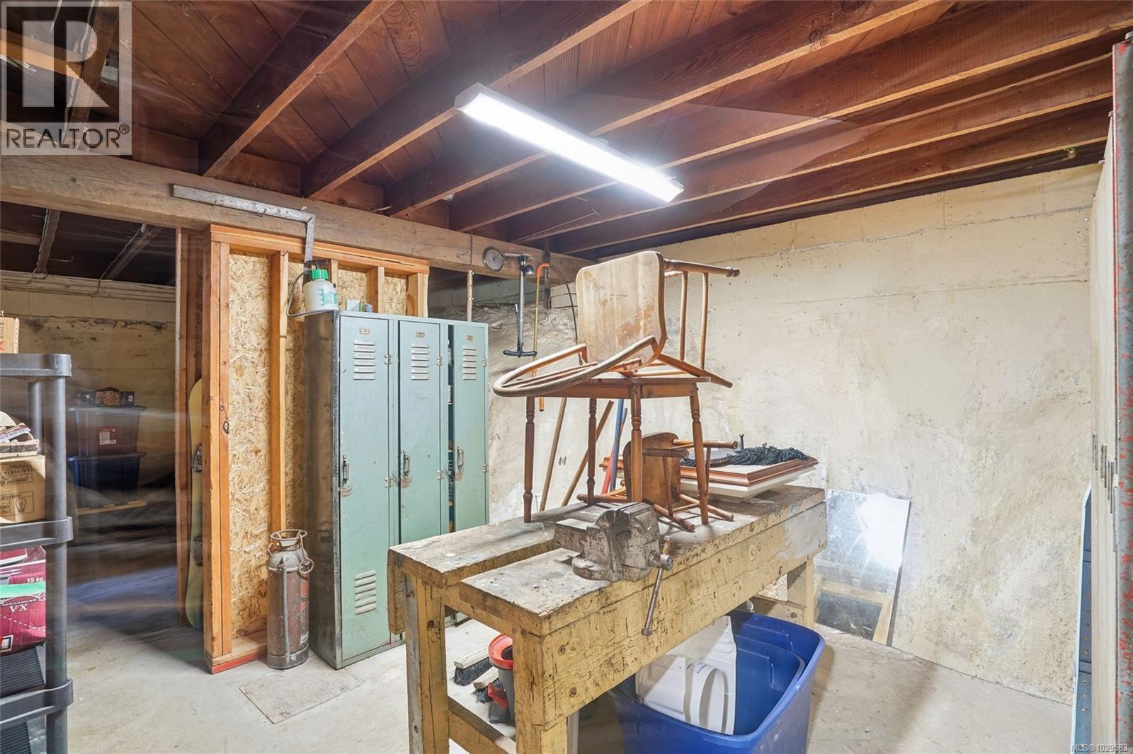 5430 Matson Rd, Ladysmith