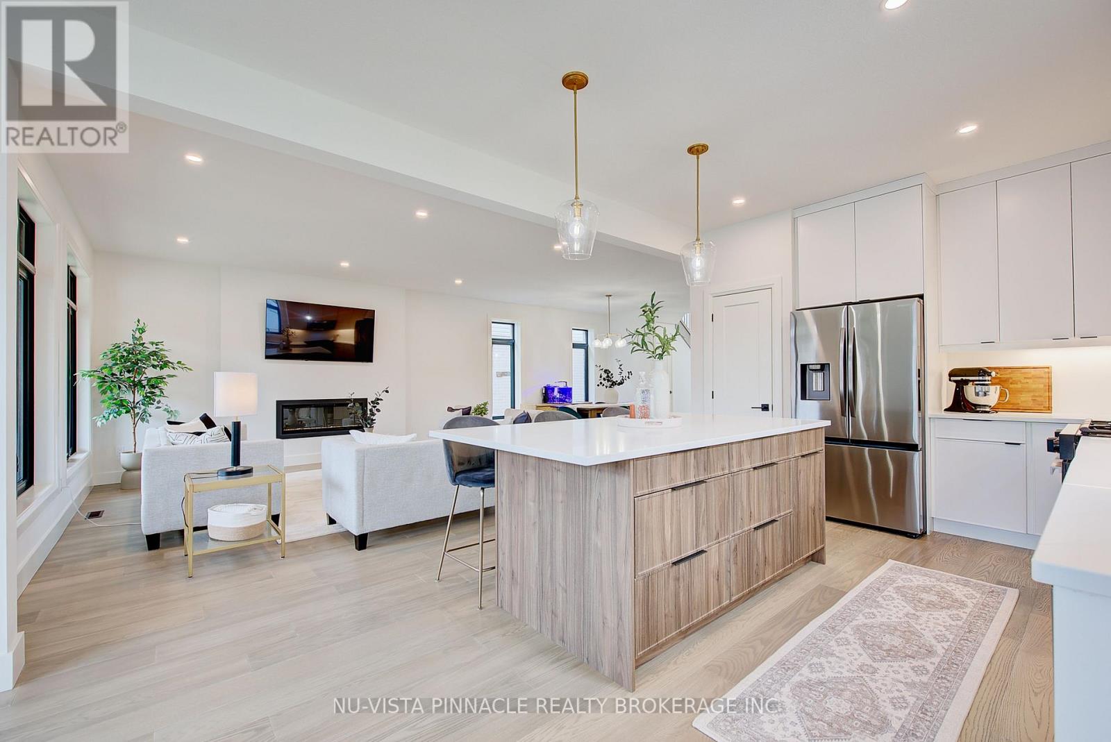 1564 BENJAMIN DRIVE - 22