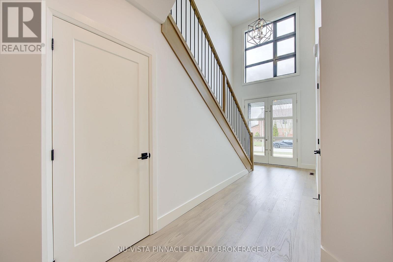 1564 BENJAMIN DRIVE - 43