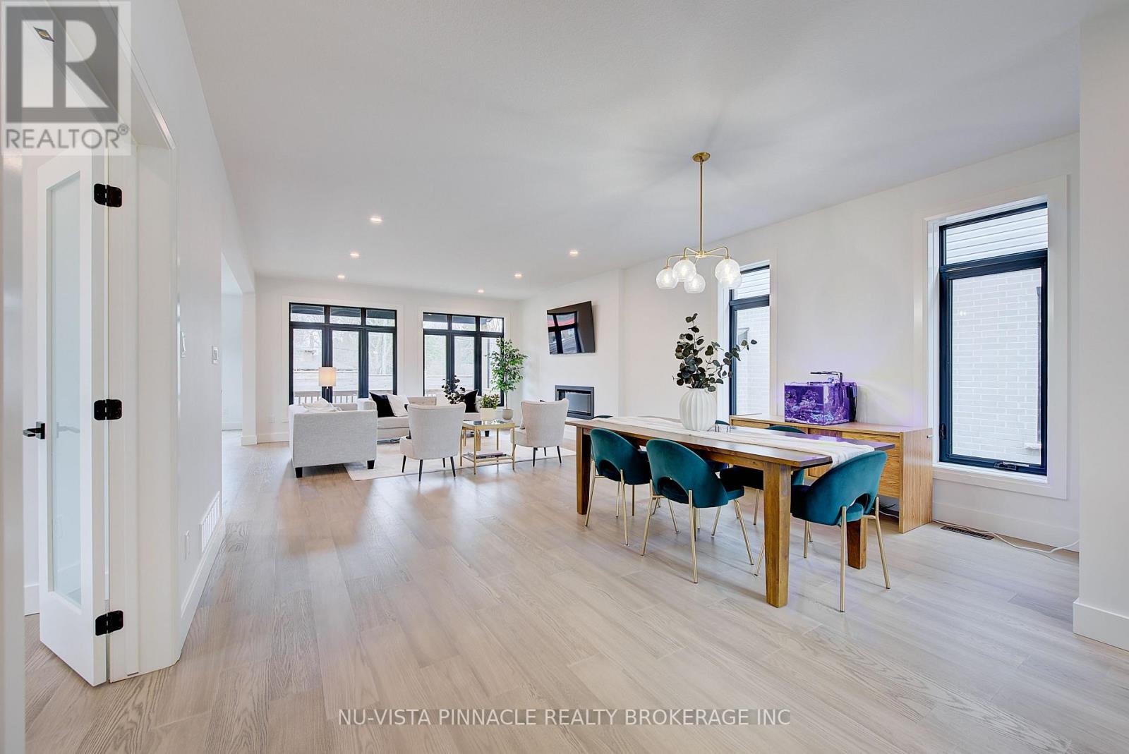 1564 BENJAMIN DRIVE - 8