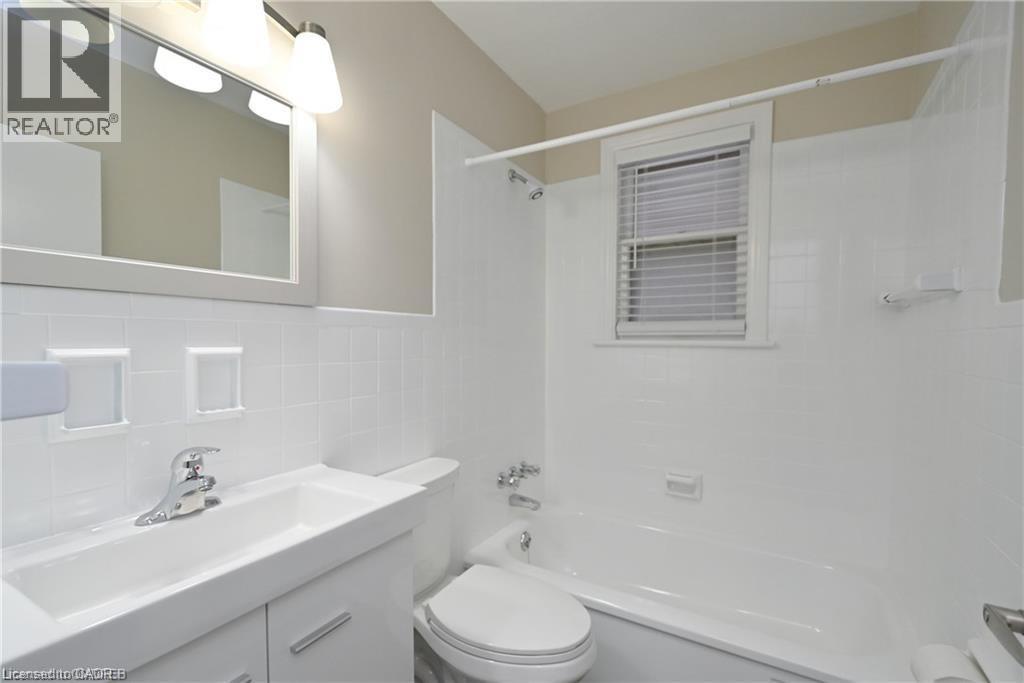 245 EAST 32ND Street Unit# Upper, Hamilton, Ontario, L8V3S3 — Photo 21