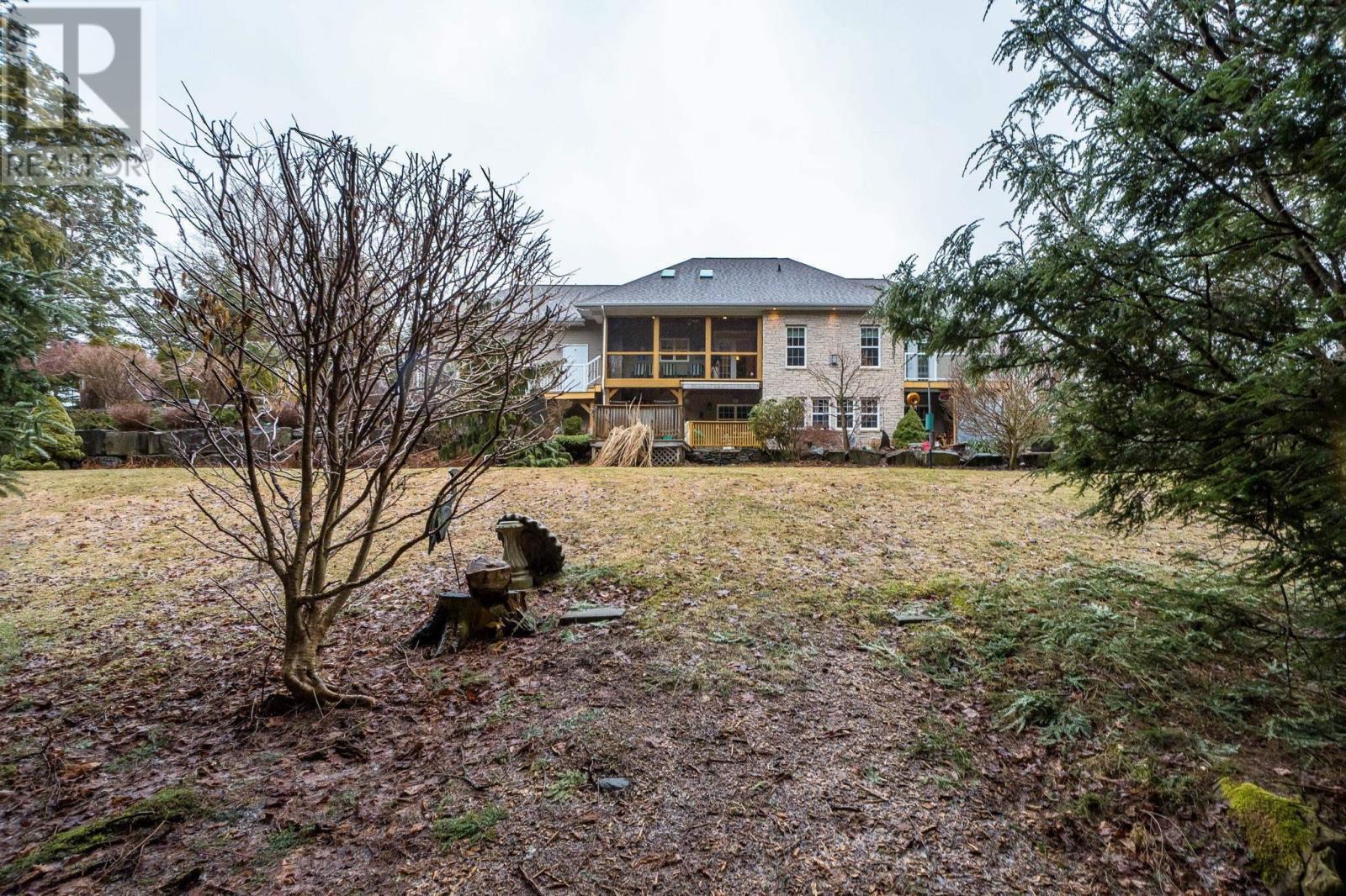 Property 36 of 44 of 152 Briancrest Road