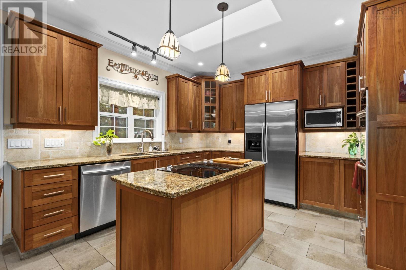 Property 14 of 44 of 152 Briancrest Road