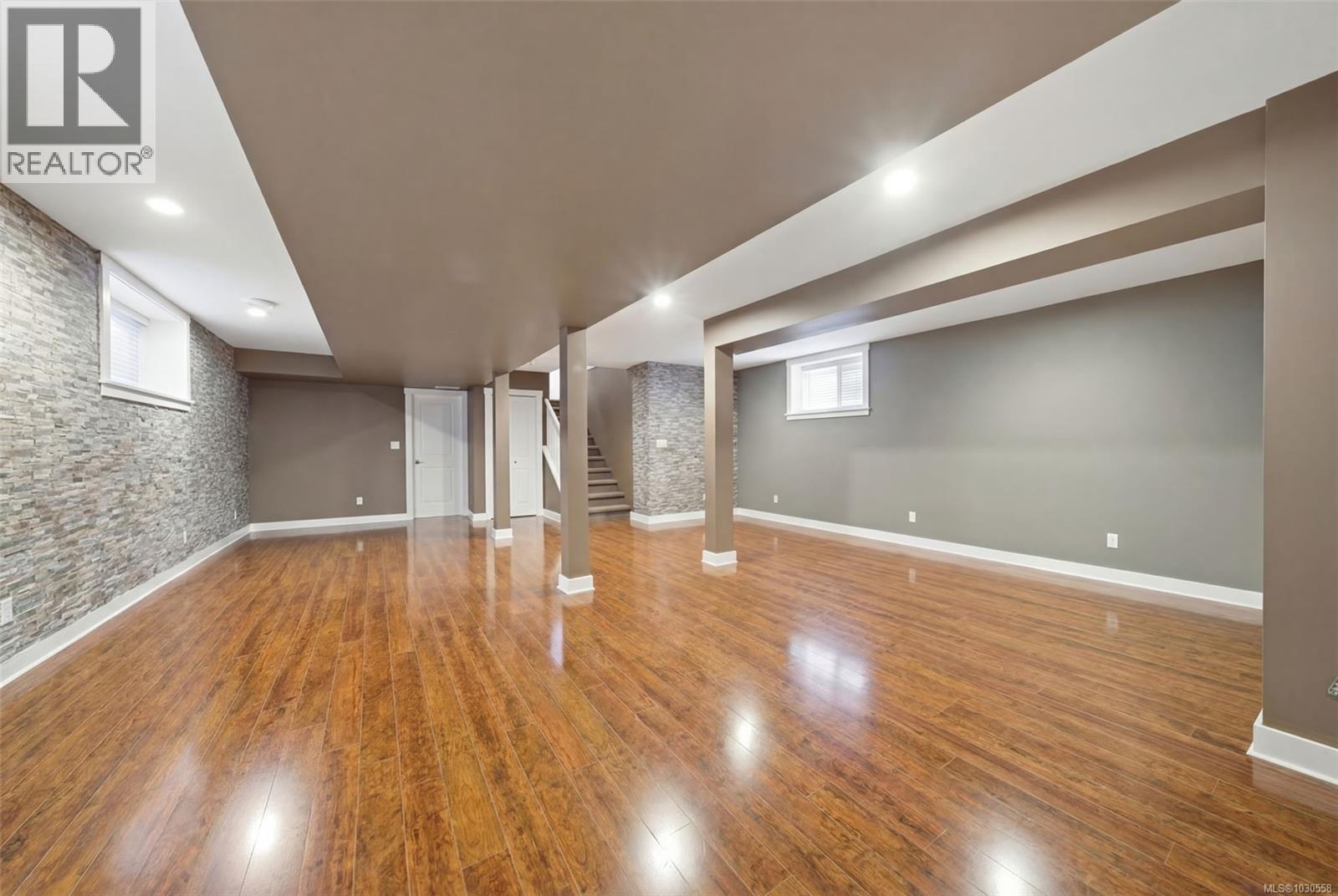 3055 DORNIER RD - 33