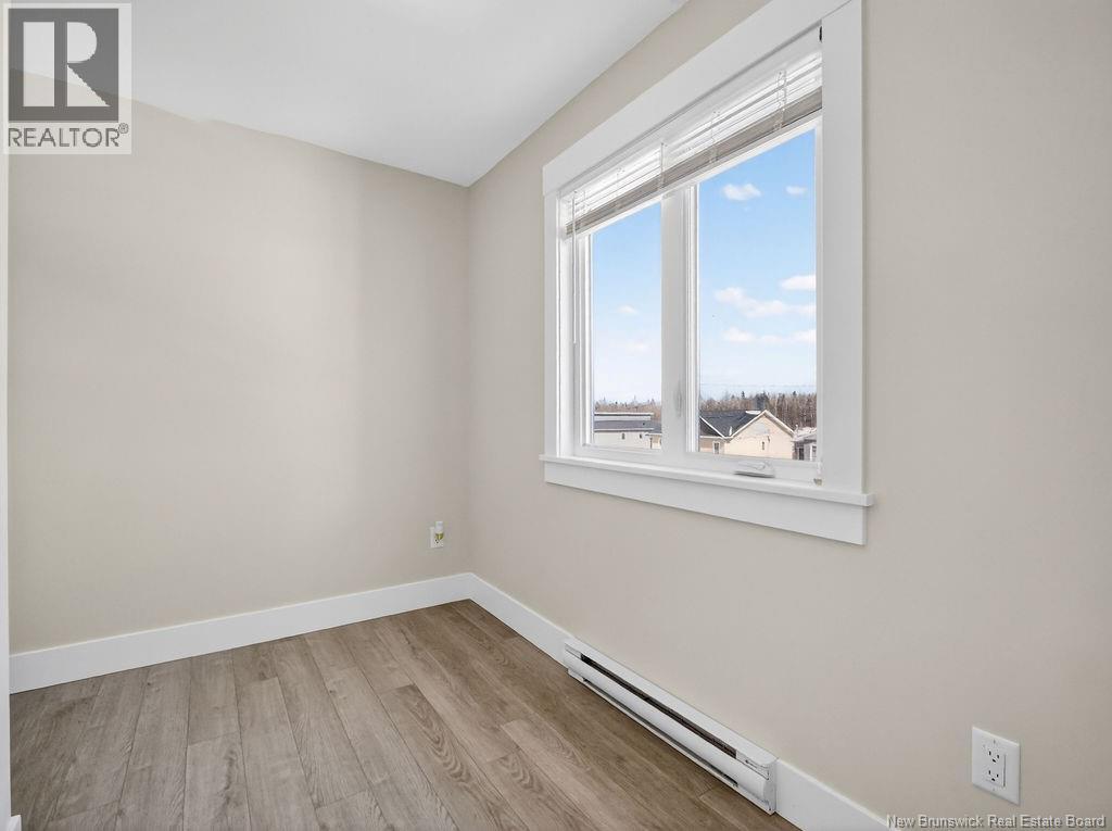 88 MacIntosh Boulevard - 32