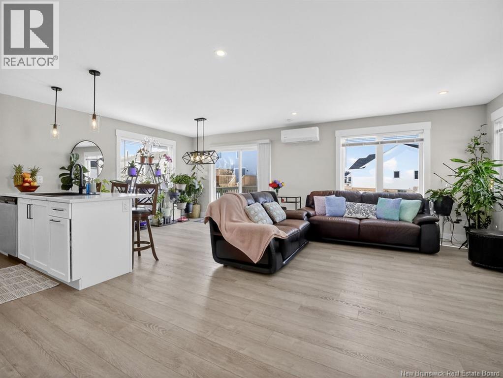 88 MacIntosh Boulevard - 8