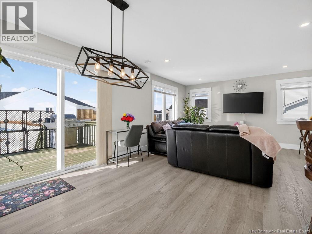 88 MacIntosh Boulevard - 15